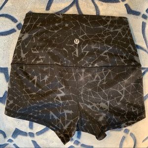Cute Workout Luluemon XS Tight Yoga Shorts XXS
